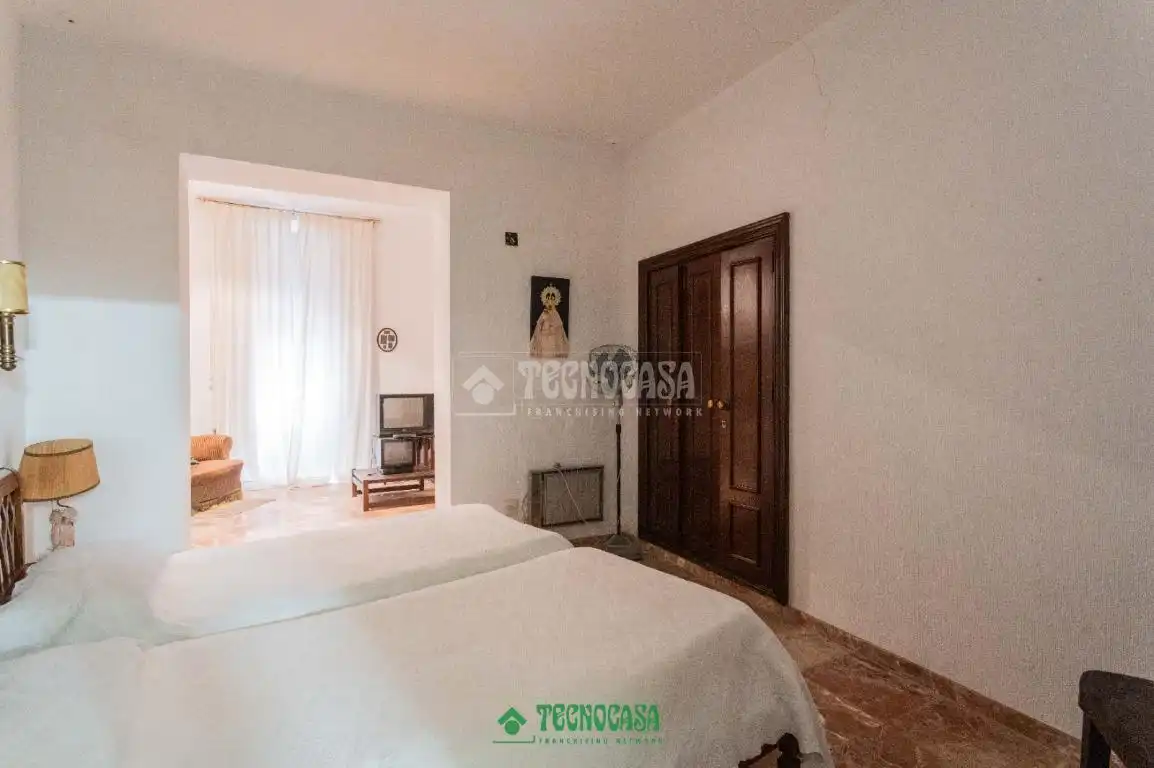 Habitación de Casa adosada en venta en Almería con Calefacción y Balcón