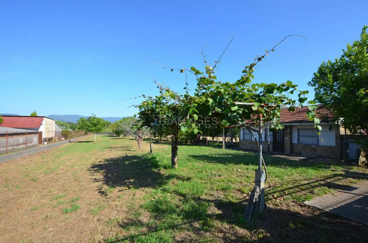 Casa con jardín en venta en LUGAR CRUCEIRO, imagen 5