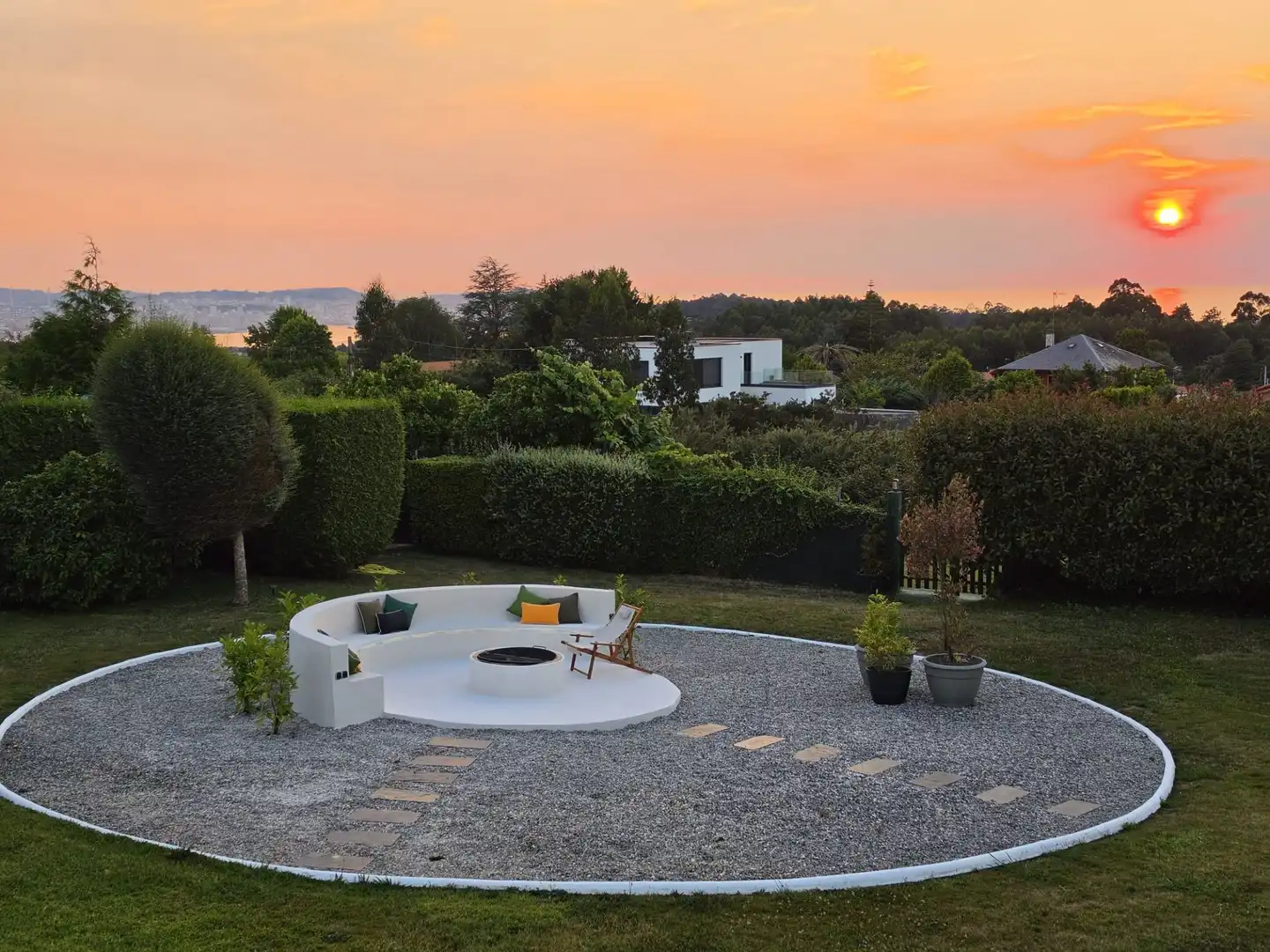 Terrassa de Casa o xalet en venda en Oleiros amb Calefacció, Jardí privat i Terrassa