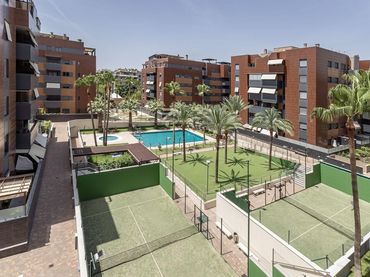 Pis amb piscina en venda a Ronda