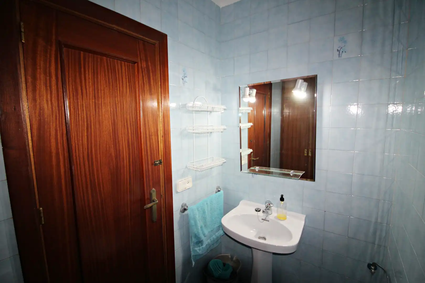 Baño de Piso en venta en Huelva con Amueblado y Balcón