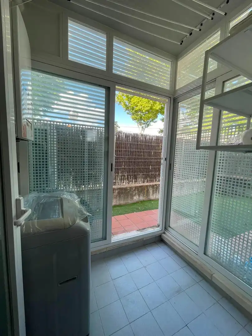 Außenansicht von Wohnung zur Miete in Las Rozas de Madrid mit Klimaanlage, Heizung und Terrasse