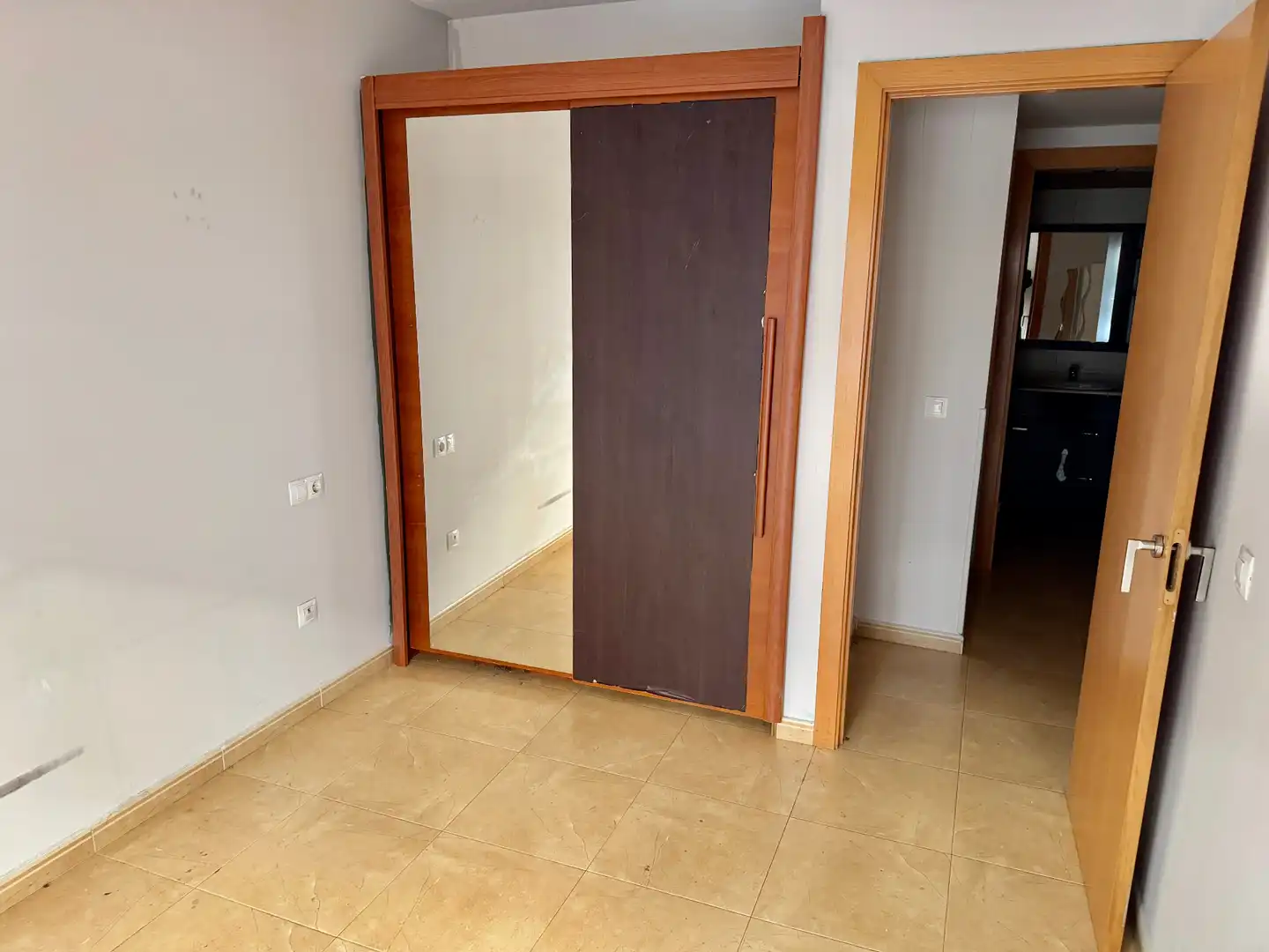 Habitación de Piso en venta en Torredembarra con Aire acondicionado y Balcón