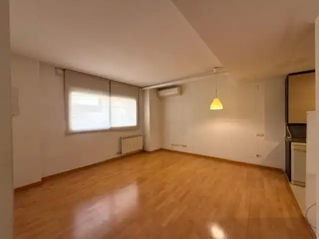 Bedroom of Flat for rent in Sabadell  with Heating and Parquet flooring