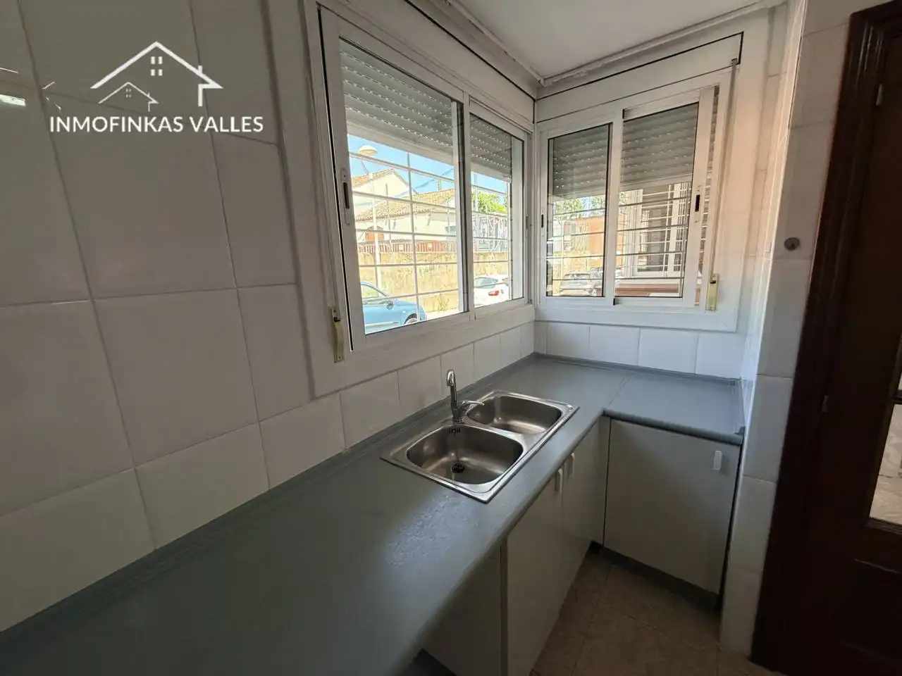 Exterior view of Detached homes for sale in Parets del Vallès  with Air Conditioner, Heating and Private garden