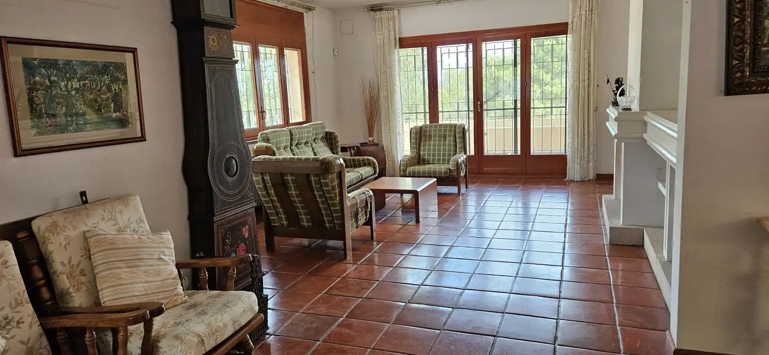 Sala d'estar de Casa o xalet en venda en Corbera de Llobregat amb Aire condicionat i Calefacció