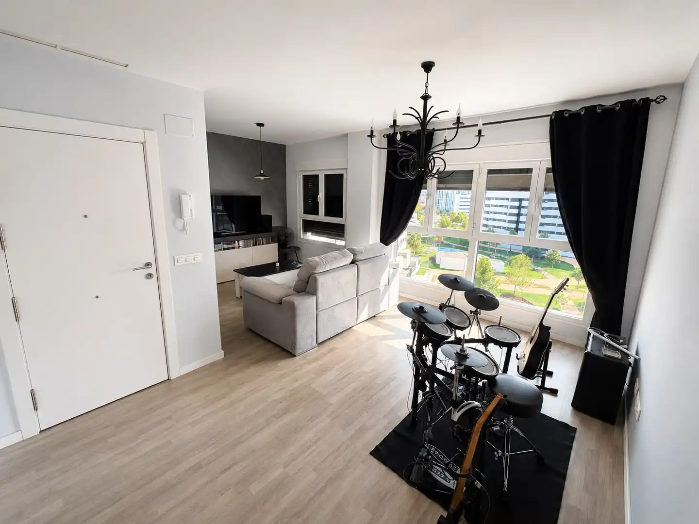 Sala de estar de Piso en venta en Sevilla con Trastero