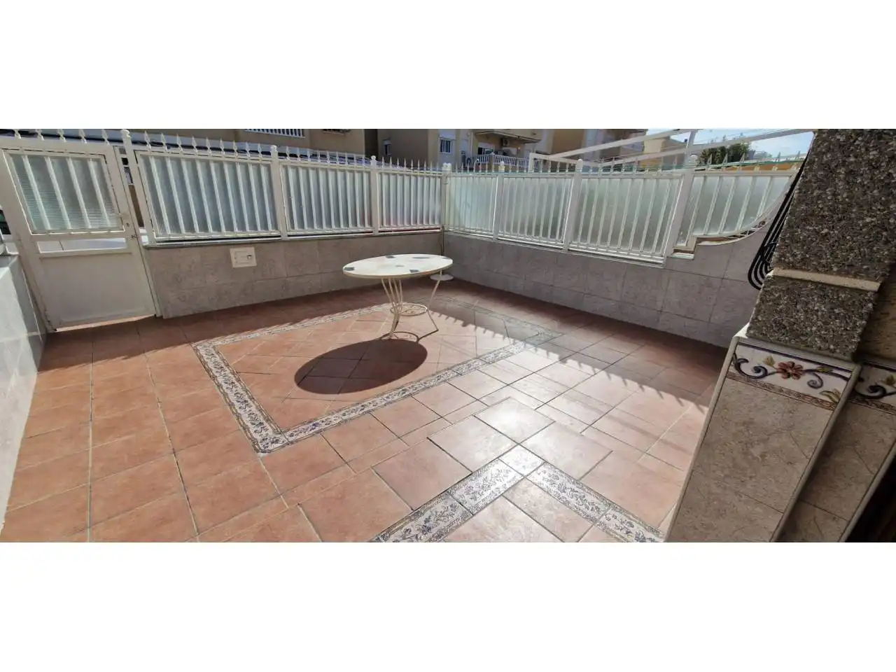 Piso con terraza en venta en Santa Pola ciudad, imagen 2