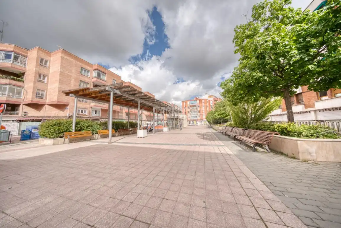 Vista exterior de Piso en venta en Valladolid con Calefacción