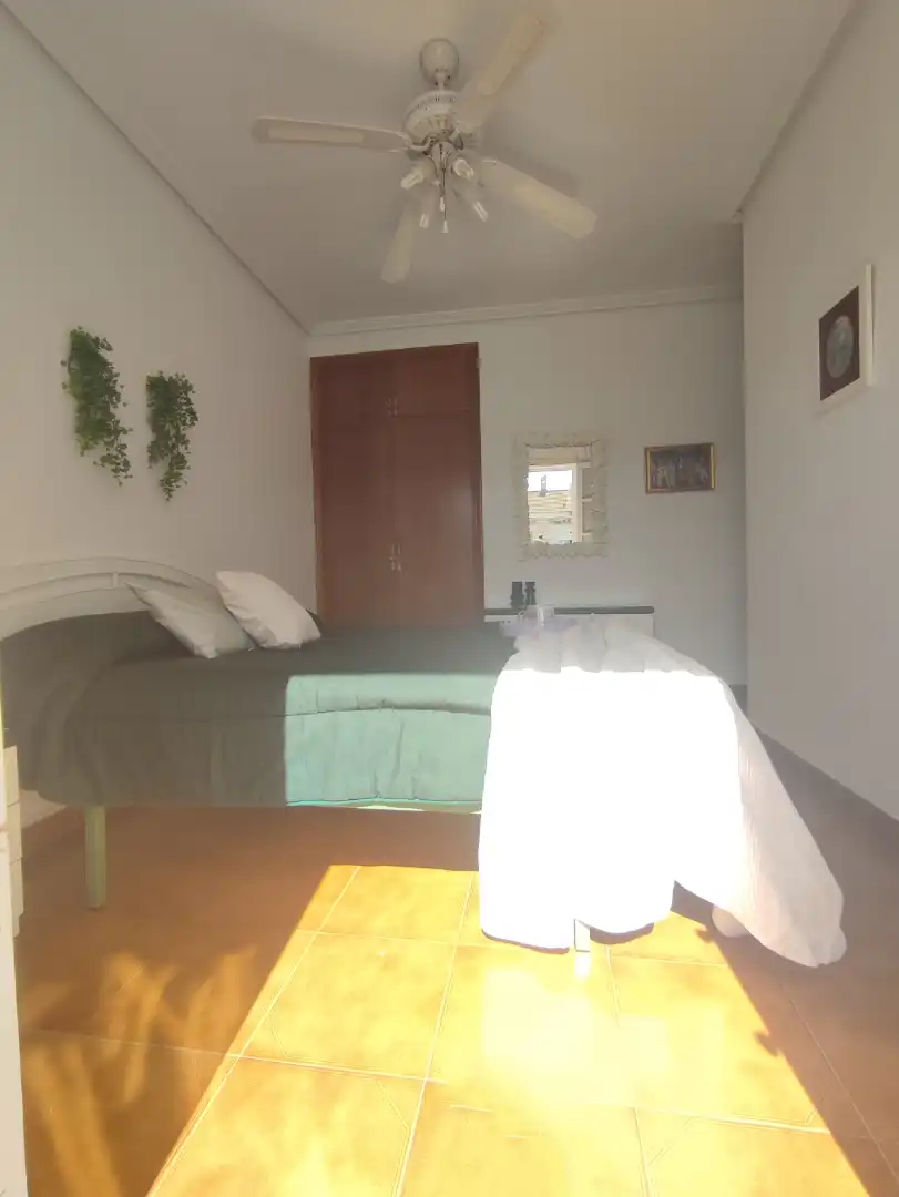 Habitación de Casa adosada en venta en San Pedro del Pinatar con Aire acondicionado, Calefacción y Jardín privado
