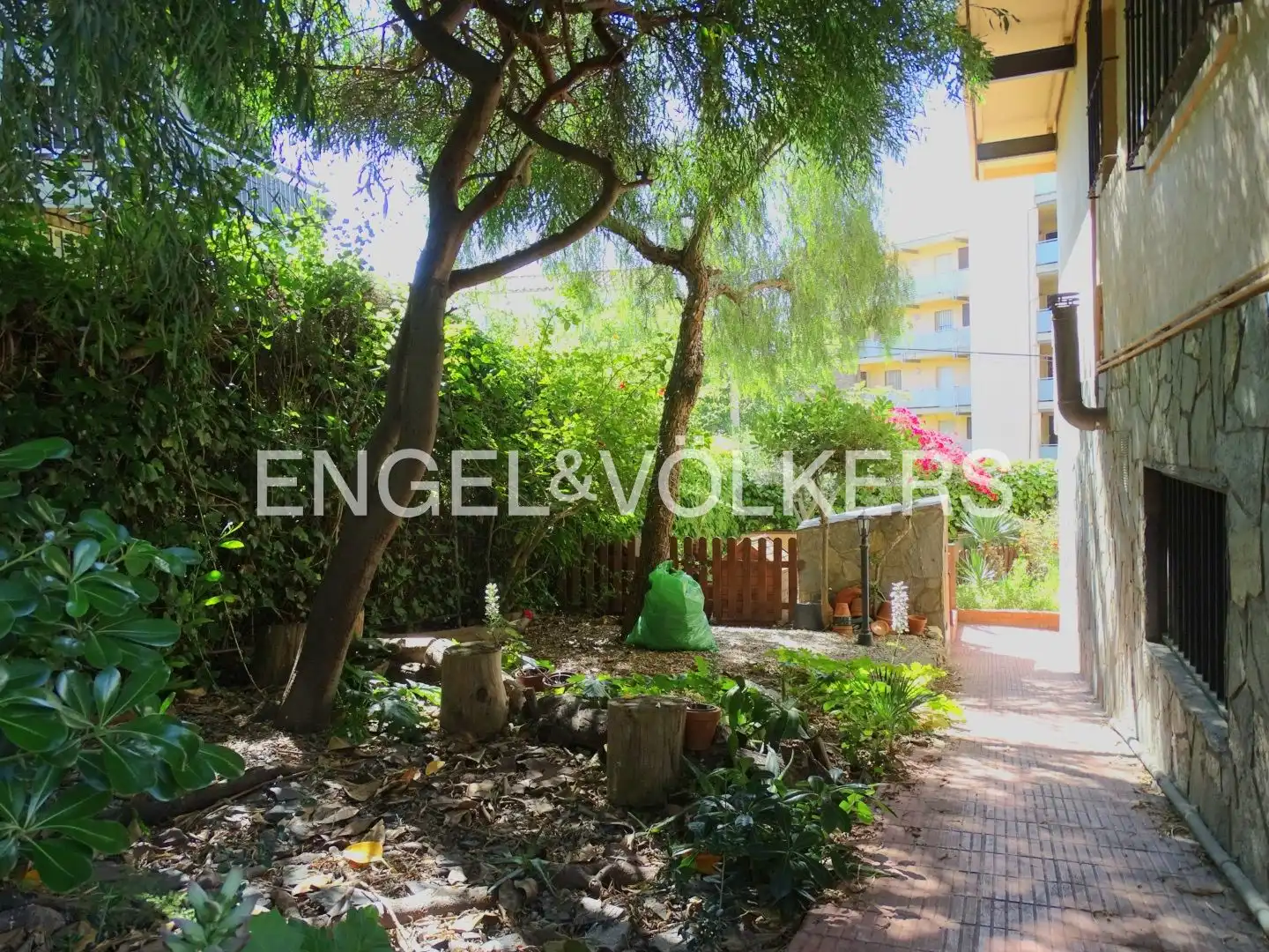 Vista exterior de Residencial en venta en Sant Pere de Ribes