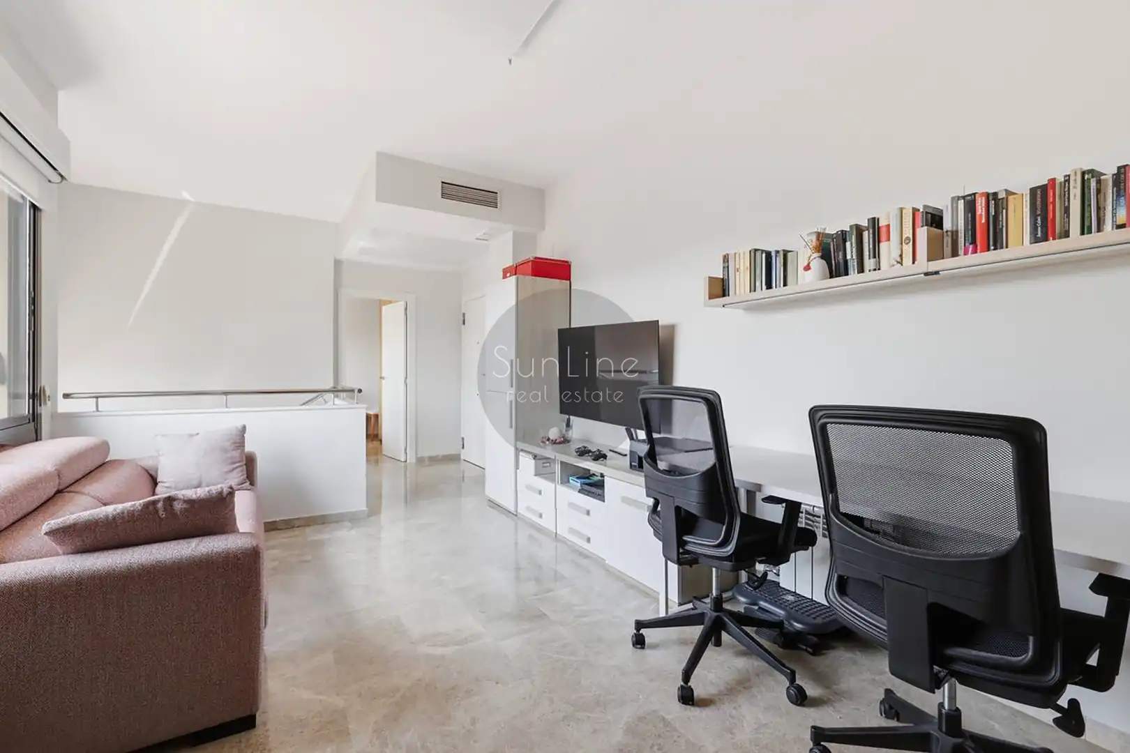 Sala d'estar de Pis en venda en Valencia amb Aire condicionat, Terrassa i Moblat