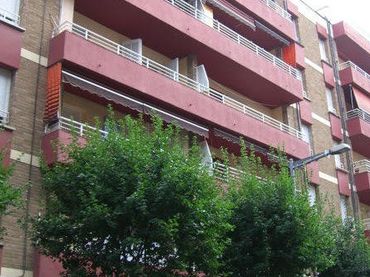 Pis amb ascensor en venda a Carrer d'Àngel Guimerà 72