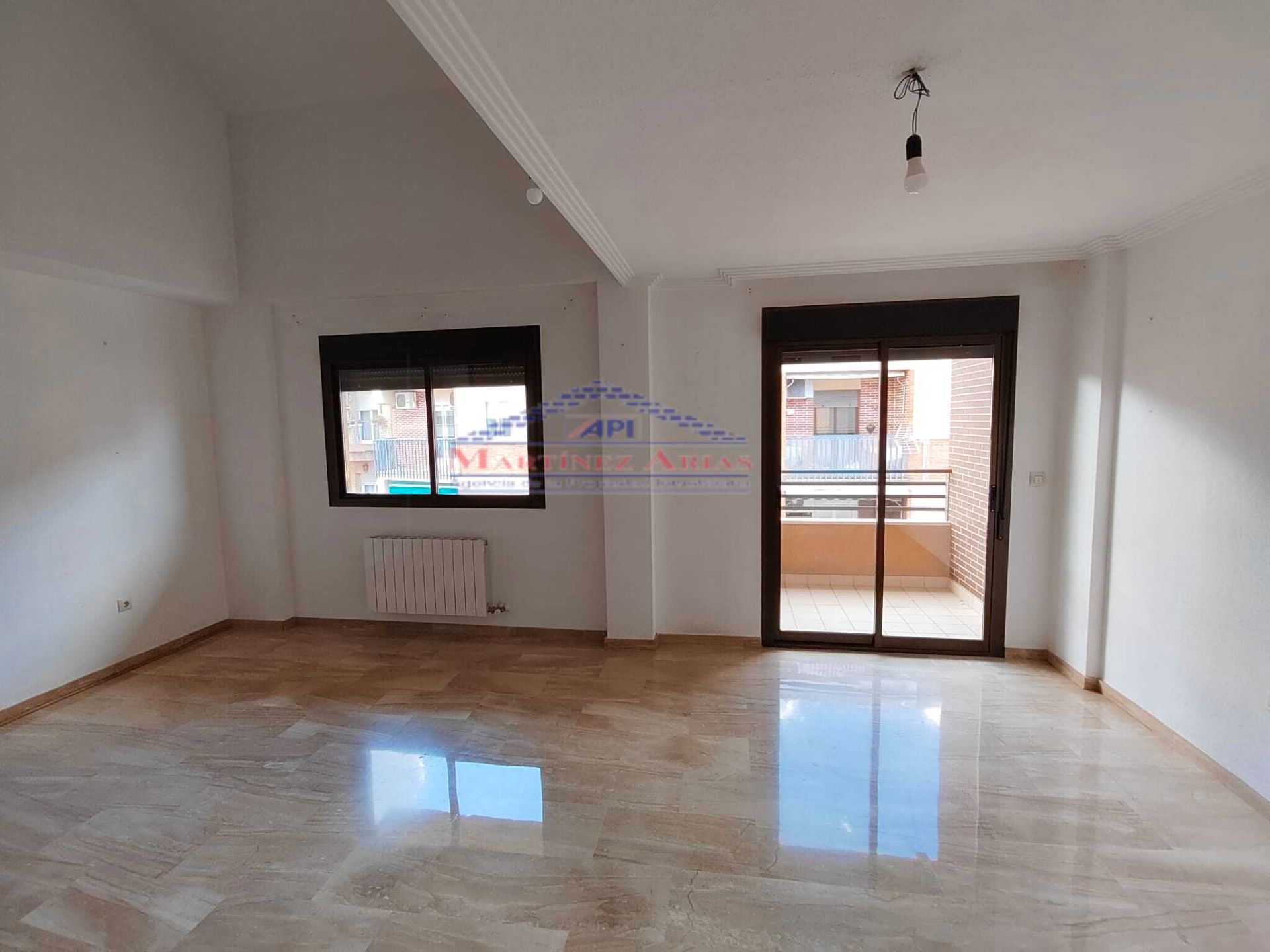 Sala d'estar de Dúplex en venda en  Jaén Capital amb Aire condicionat, Calefacció i Balcó