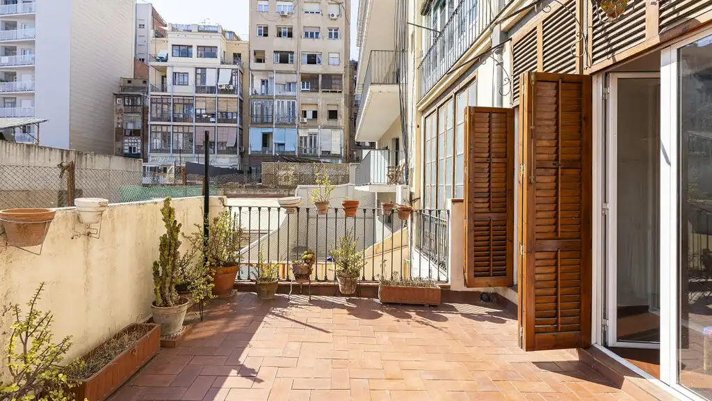 Balcony of Apartments for sale in Barcelona  with Heating, Terrace and Balcony