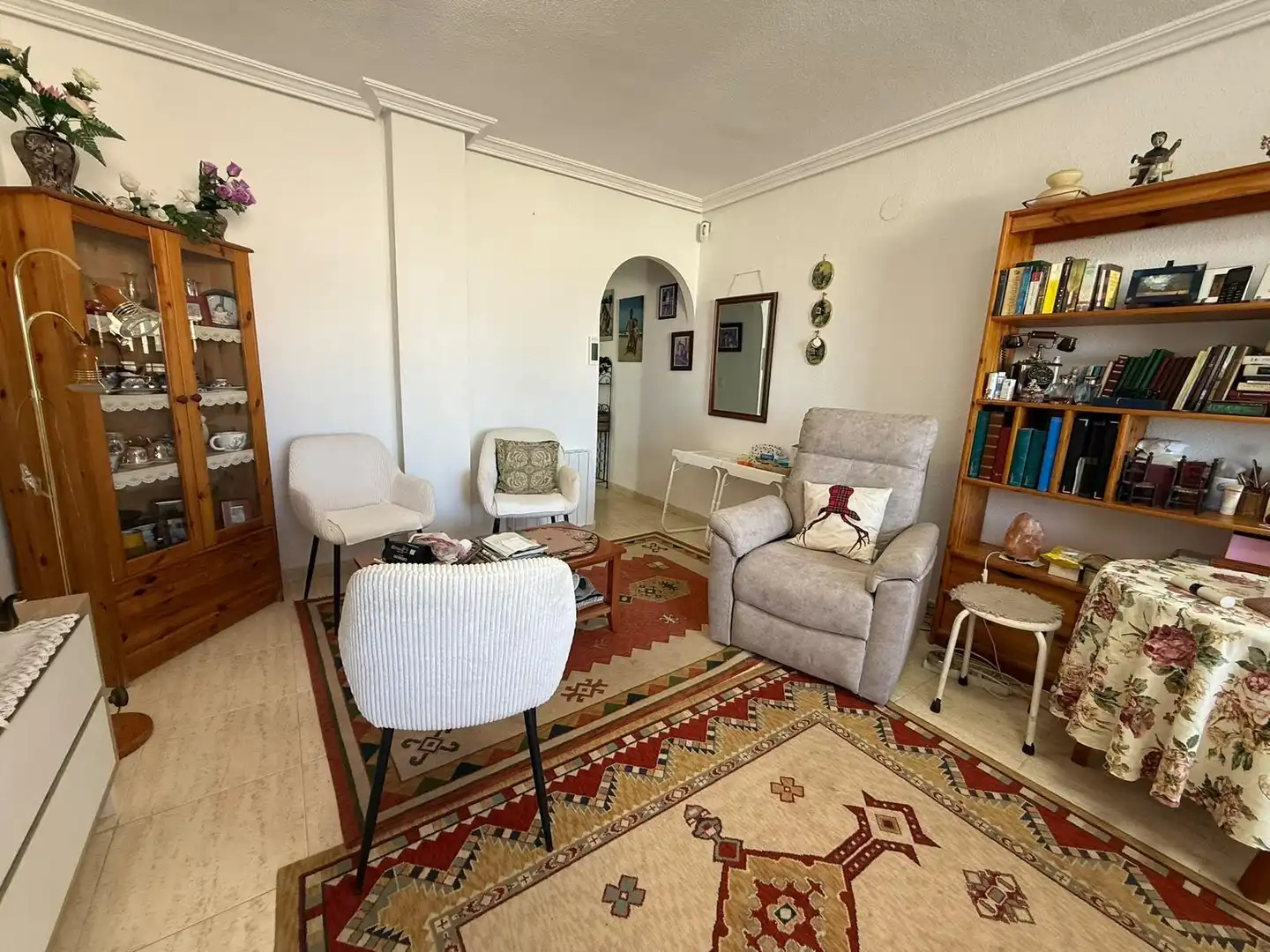 Sala de estar de Piso en venta en Guardamar del Segura con Trastero y Amueblado
