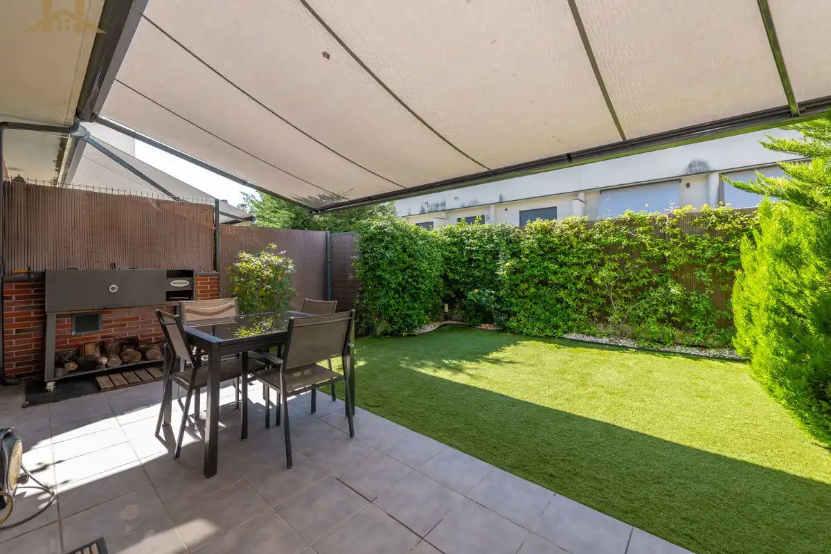 Terrasse von Haus oder Chalet zum Verkauf in Colmenar Viejo mit Klimaanlage, Privatgarten und Terrasse