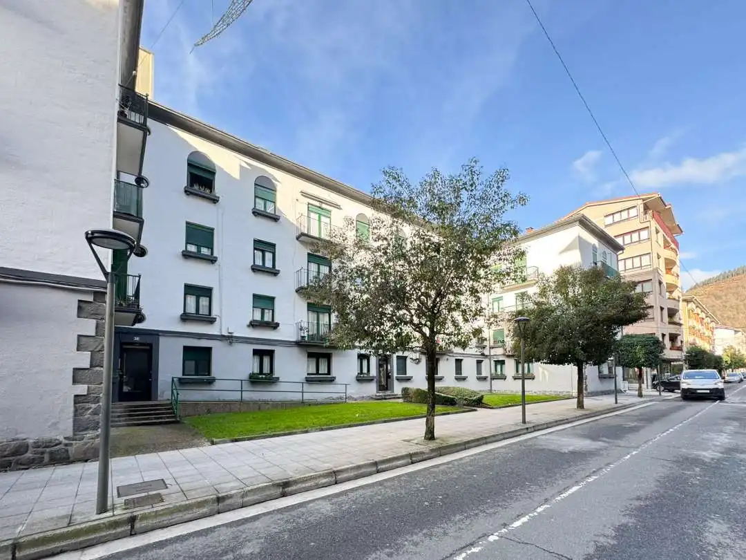 Vista exterior de Piso en venta en Urretxu con Calefacción y Trastero