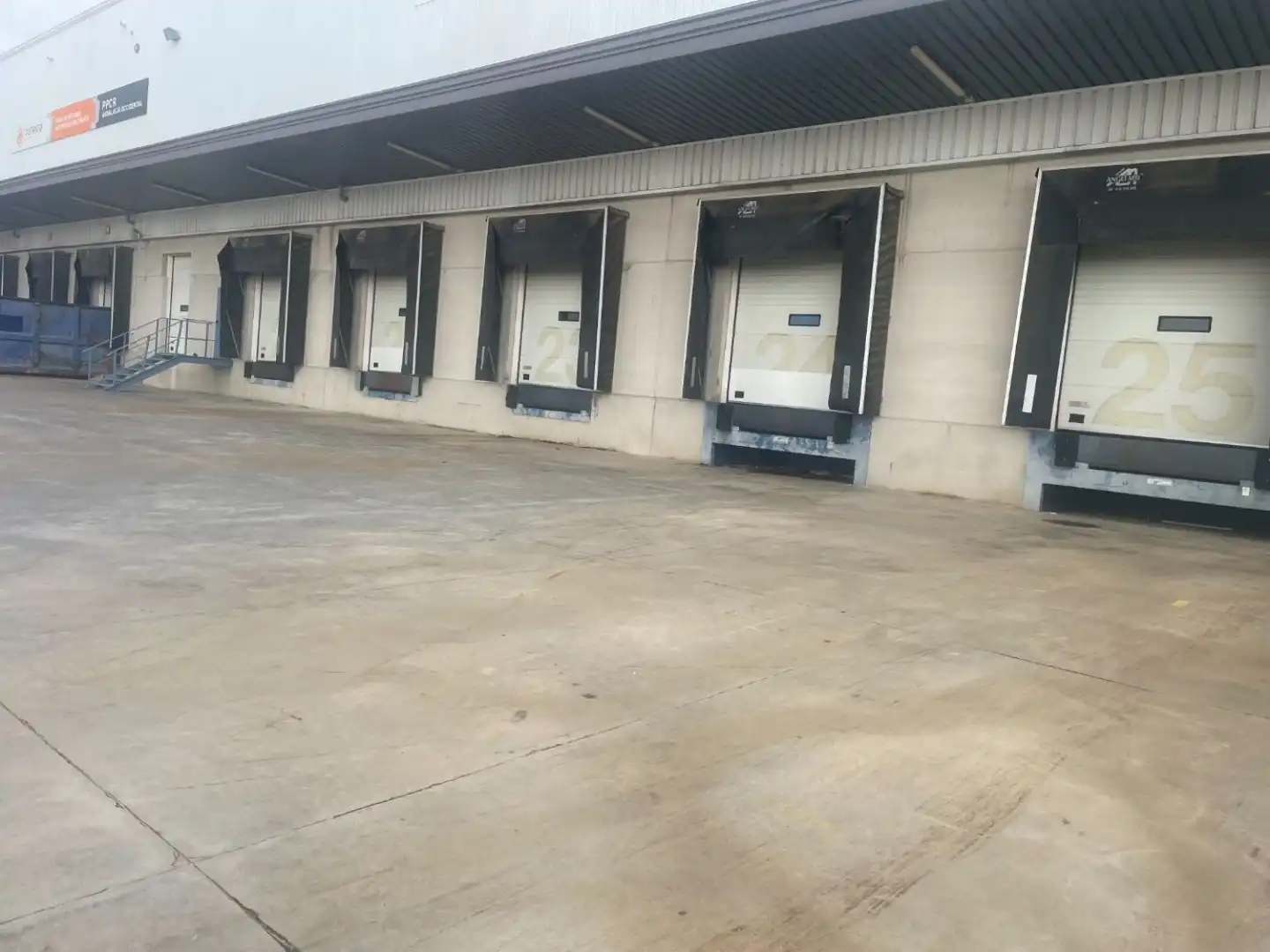 Nau industrial de lloguer a Calle Parque Logistico