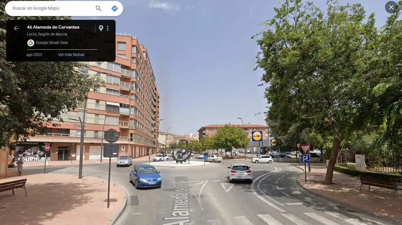 Vista exterior de Ático en venta en Lorca con Calefacción, Terraza y Balcón