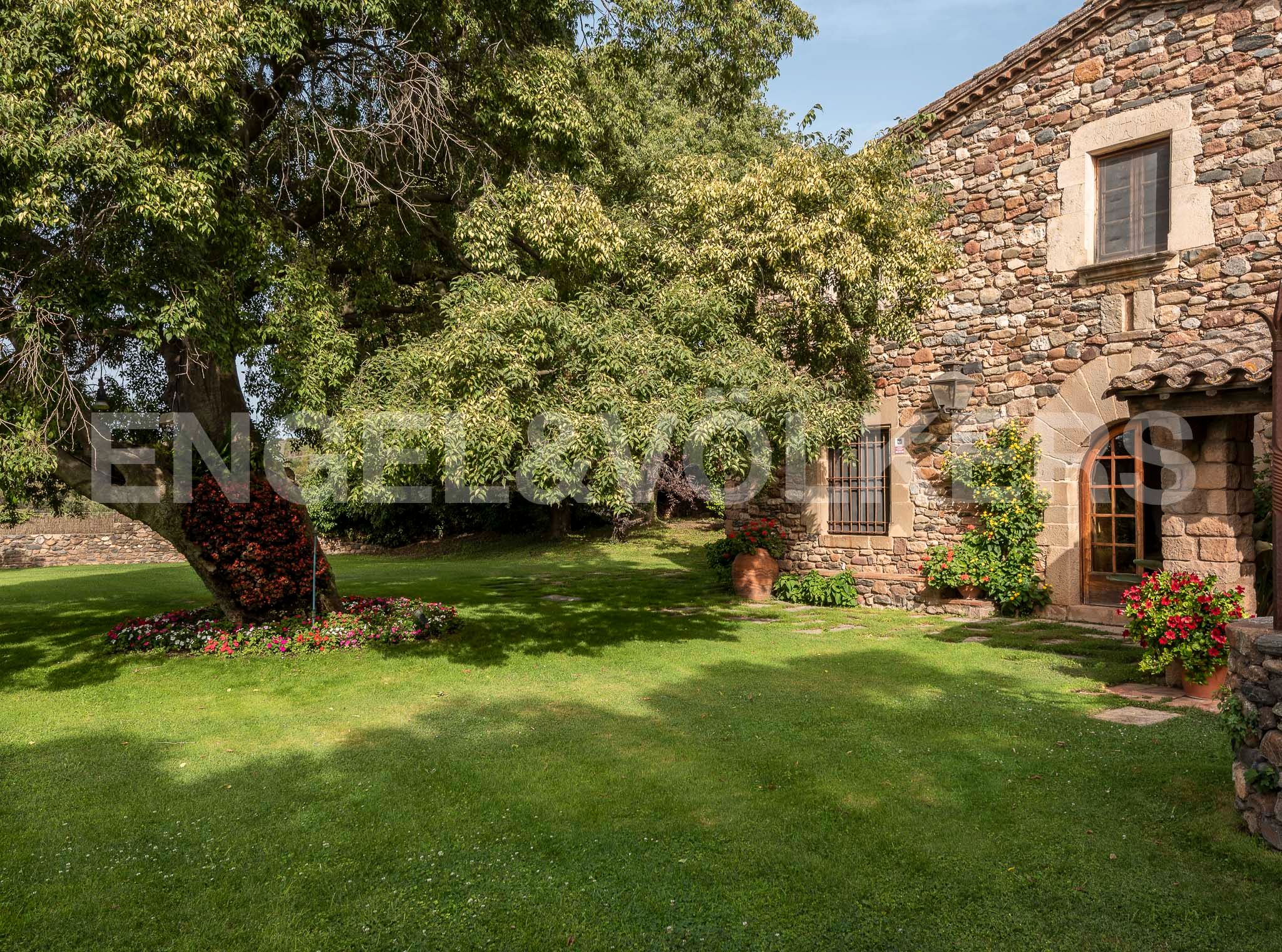 Jardí de Finca rústica en venda en La Garriga amb Calefacció i Piscina