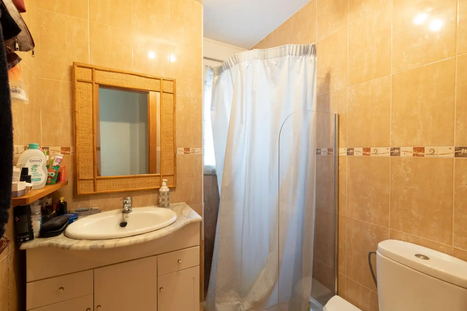 Bathroom of Attic for sale in Churriana de la Vega  with Air Conditioner, Terrace and Storage room