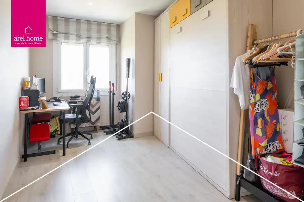 Schlafzimmer von Wohnung zum Verkauf in Esplugues de Llobregat mit Klimaanlage, Heizung und Parkett