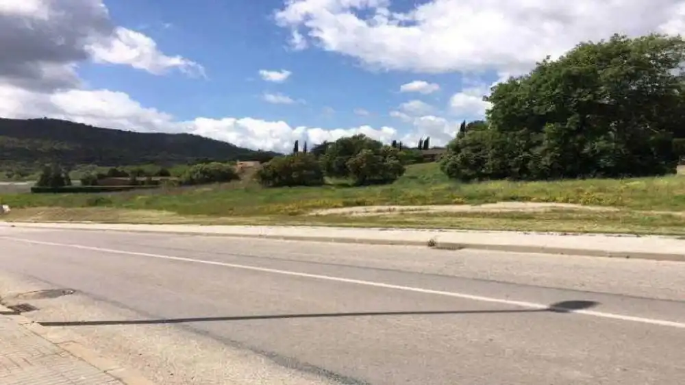 Terreny residencial en venda a Avinguda Granollers