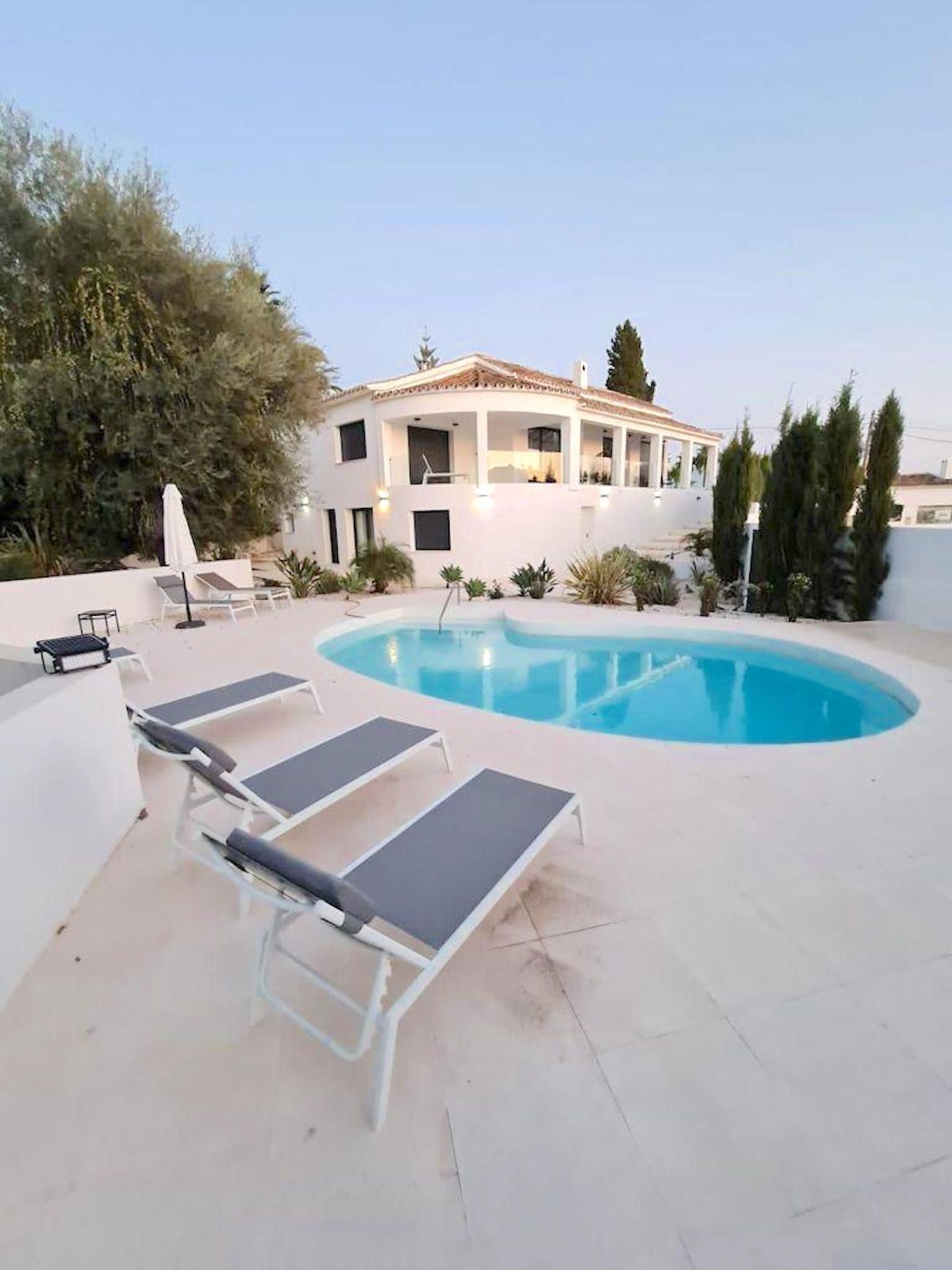 Piscina de Casa o xalet de lloguer en Marbella amb Aire condicionat, Jardí privat i Terrassa