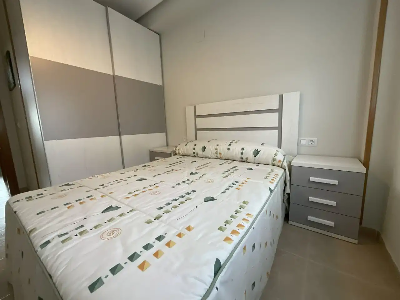 Bedroom of Flat for sale in Alesanco  with Heating, Terrace and Furnished