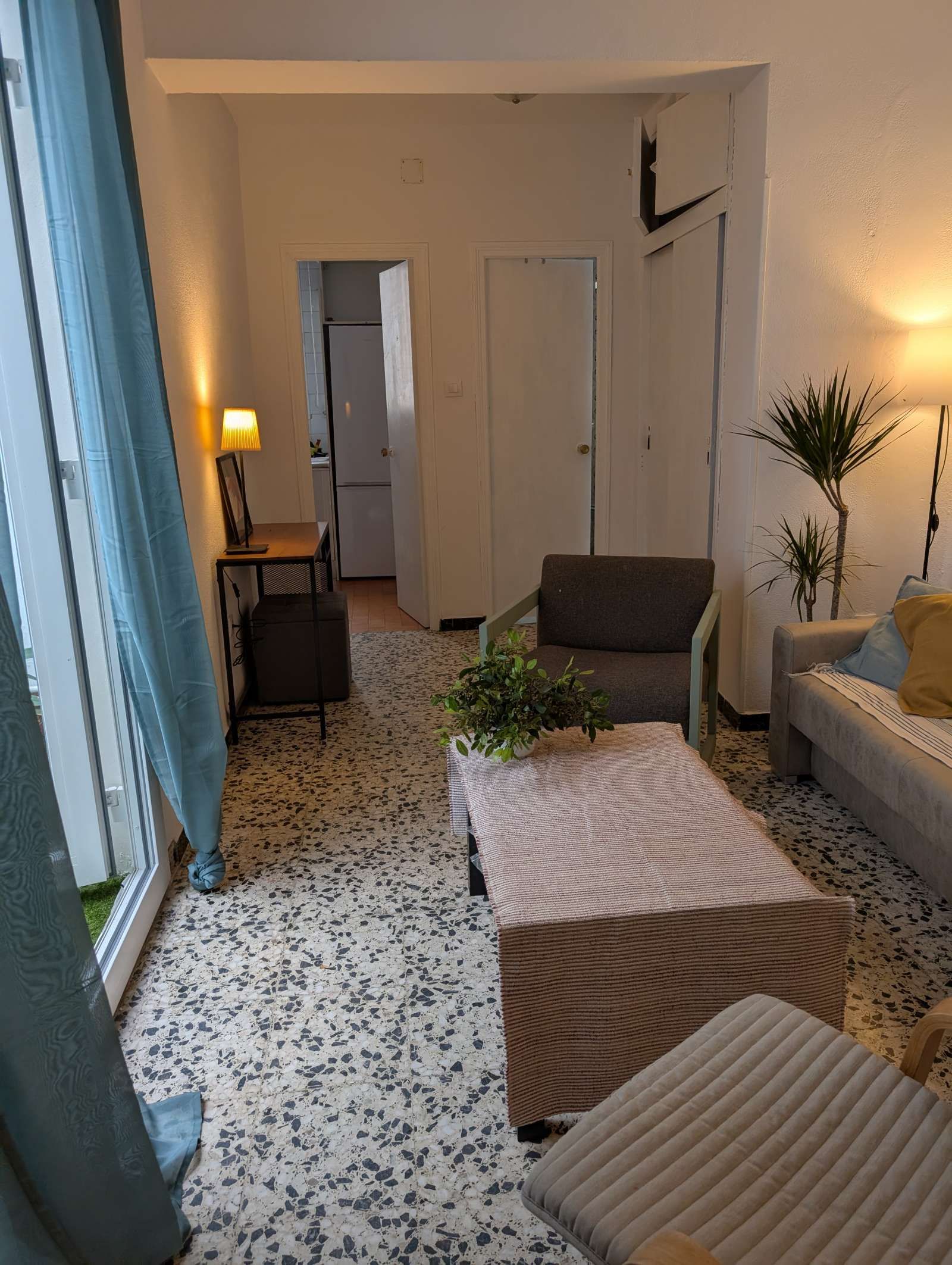 Dormitori de Apartament per a compartir en  Sevilla Capital amb Aire condicionat i Terrassa