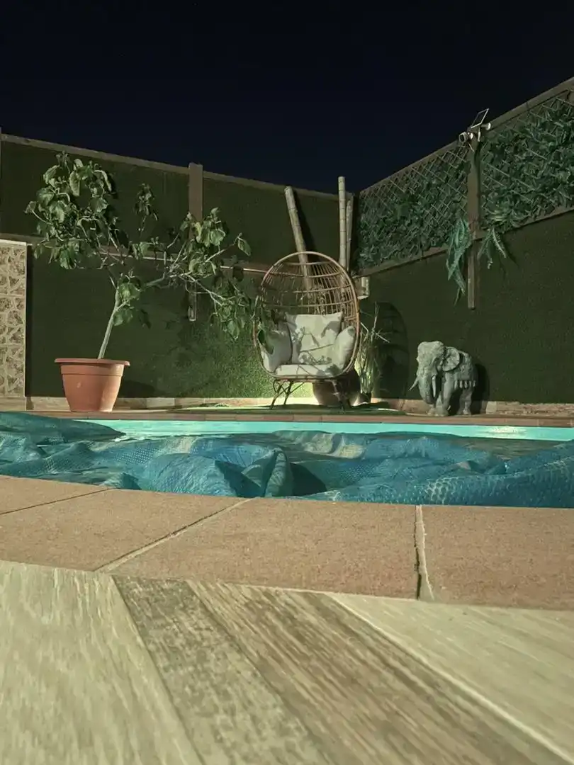 Piscina de Àtic en venda en Melilla amb Aire condicionat, Jardí privat i Parquet