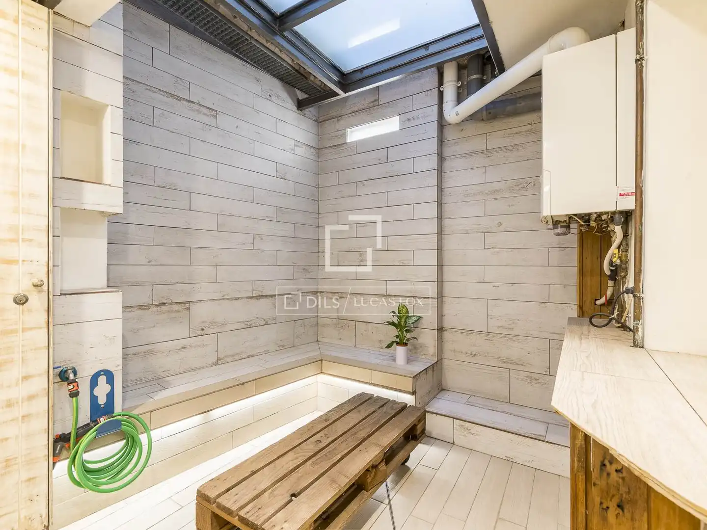 Baño de Piso en venta en Barcelona con Aire acondicionado, Calefacción y Trastero