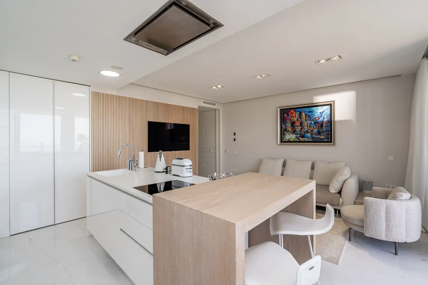 Kitchen of Ground floor for sale in Estepona  with Air Conditioner, Private garden and Terrace