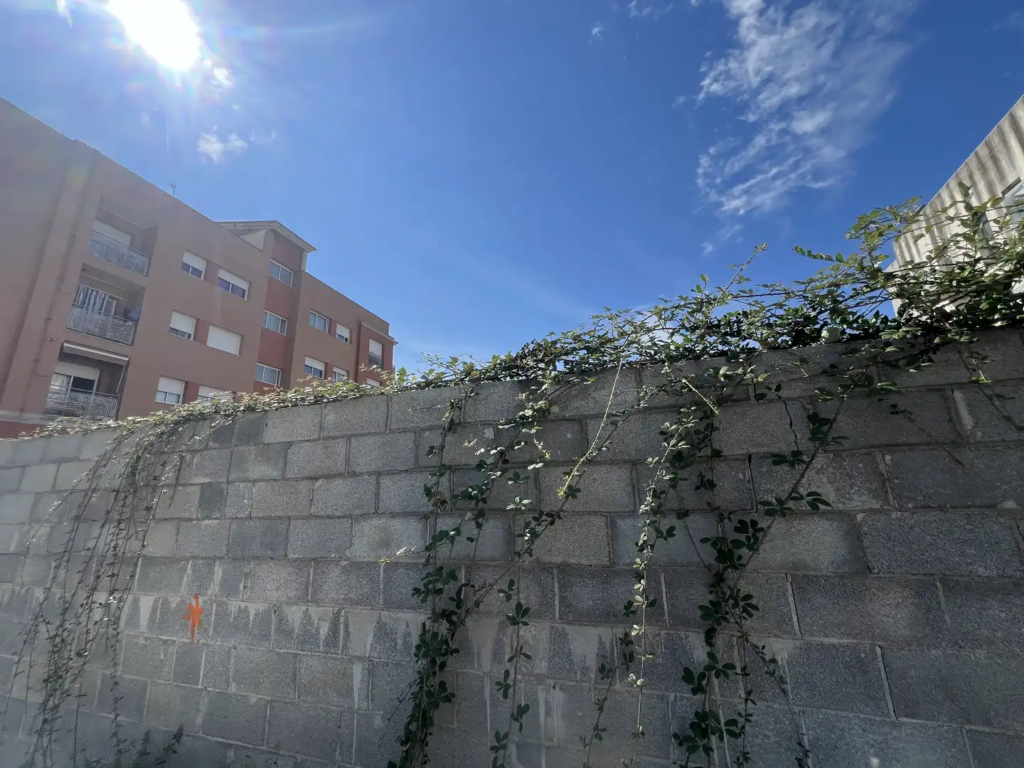 Außenansicht von Gebäude zum Verkauf in Constantí, Tarragona