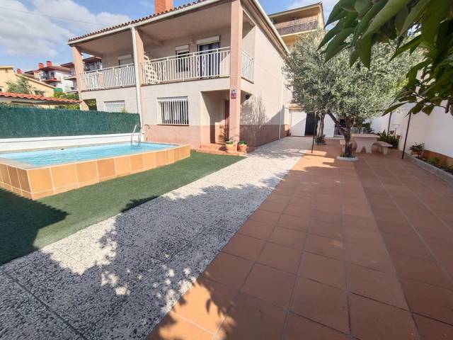 Casa adosada en Alquiler en Cunit Residencial