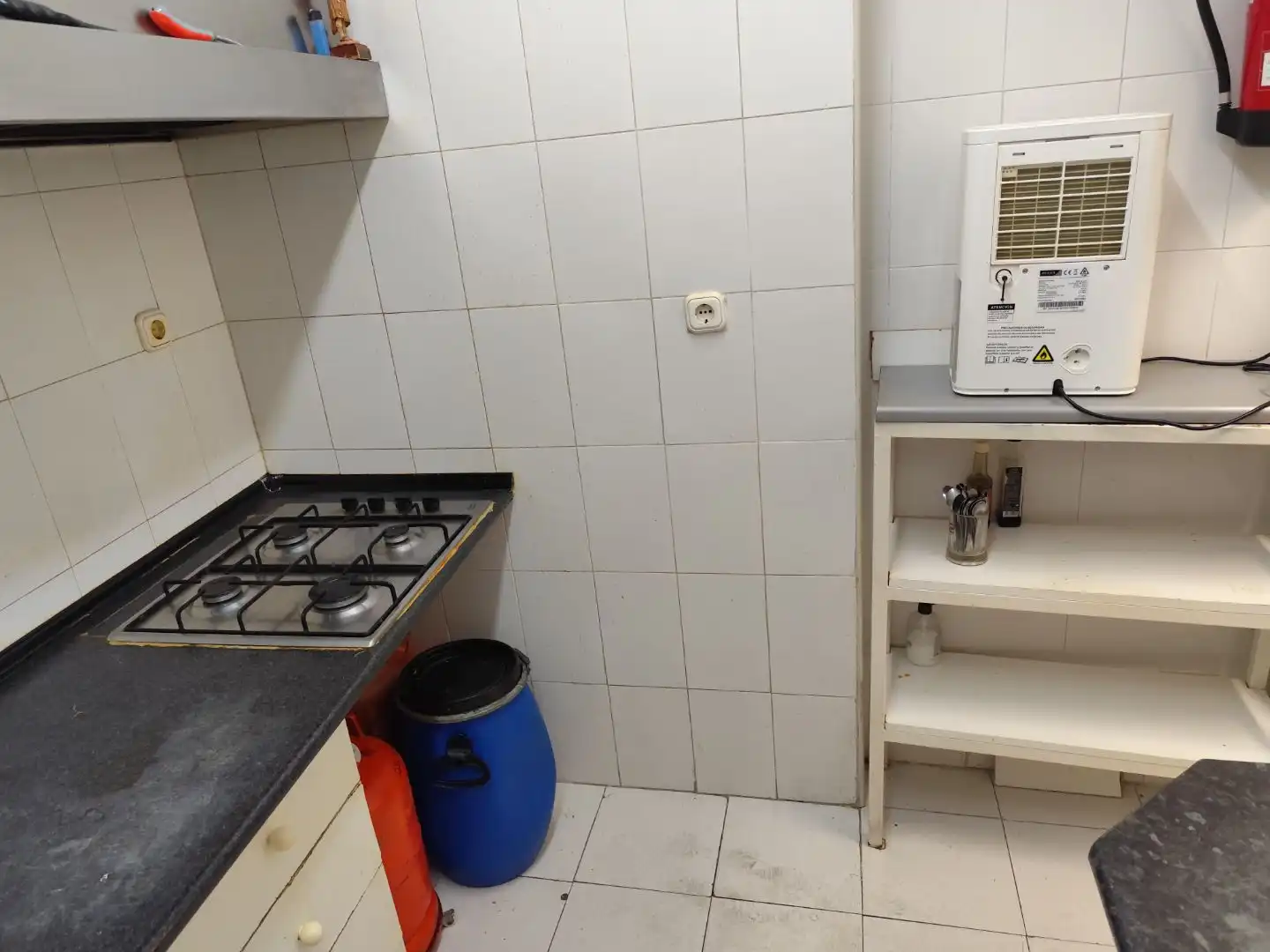 Cuina de Local en venda en Valladolid amb Aire condicionat, Calefacció i Moblat