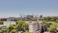 Exterior view of Flat for sale in  Barcelona Capital  with Air Conditioner and Terrace