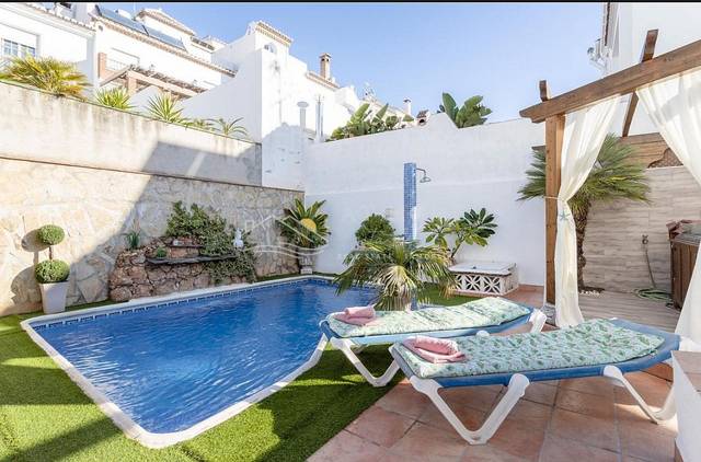 Casa-chalet en Venta en Centro