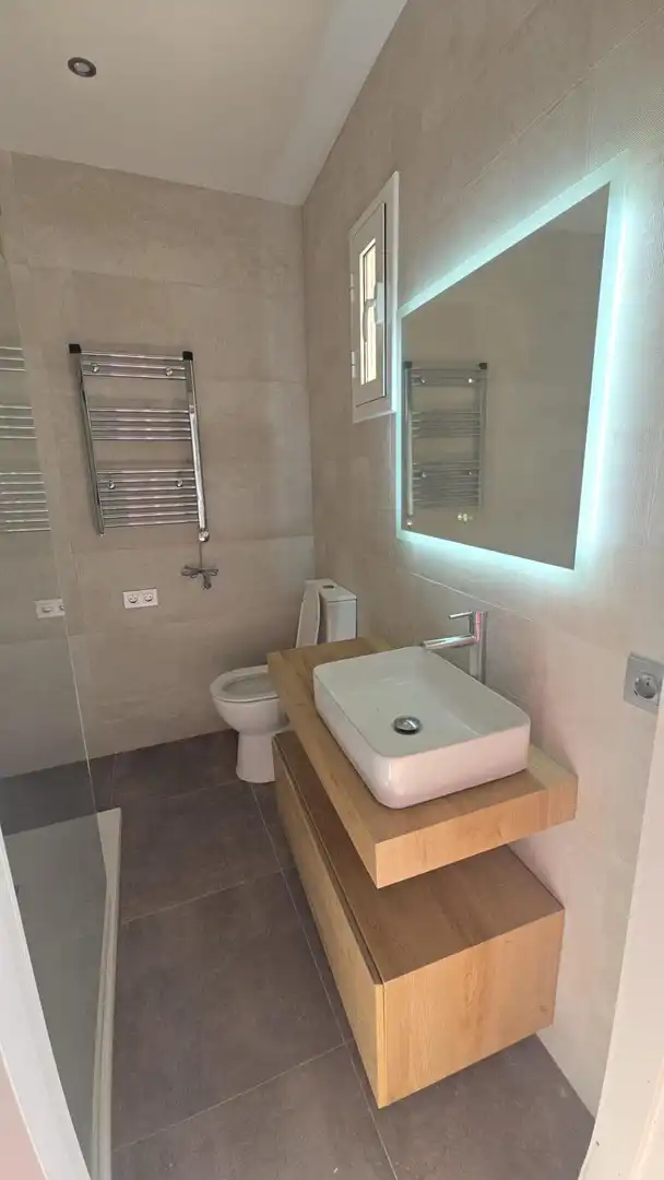 Bany de Casa adosada en venda en Alella amb Aire condicionat, Jardí privat i Parquet