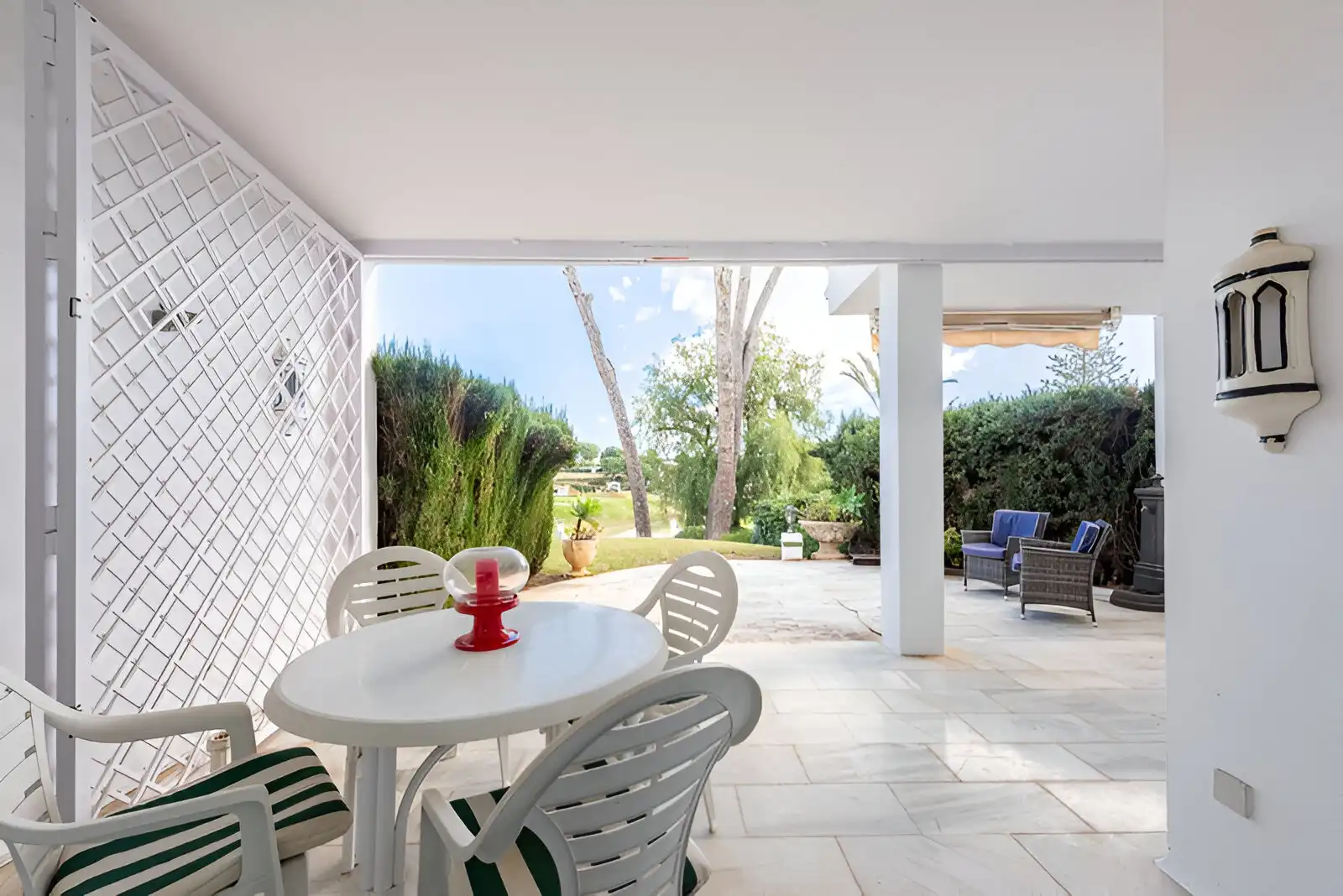 Jardín de Planta baja en venta en Marbella con Aire acondicionado, Terraza y Piscina