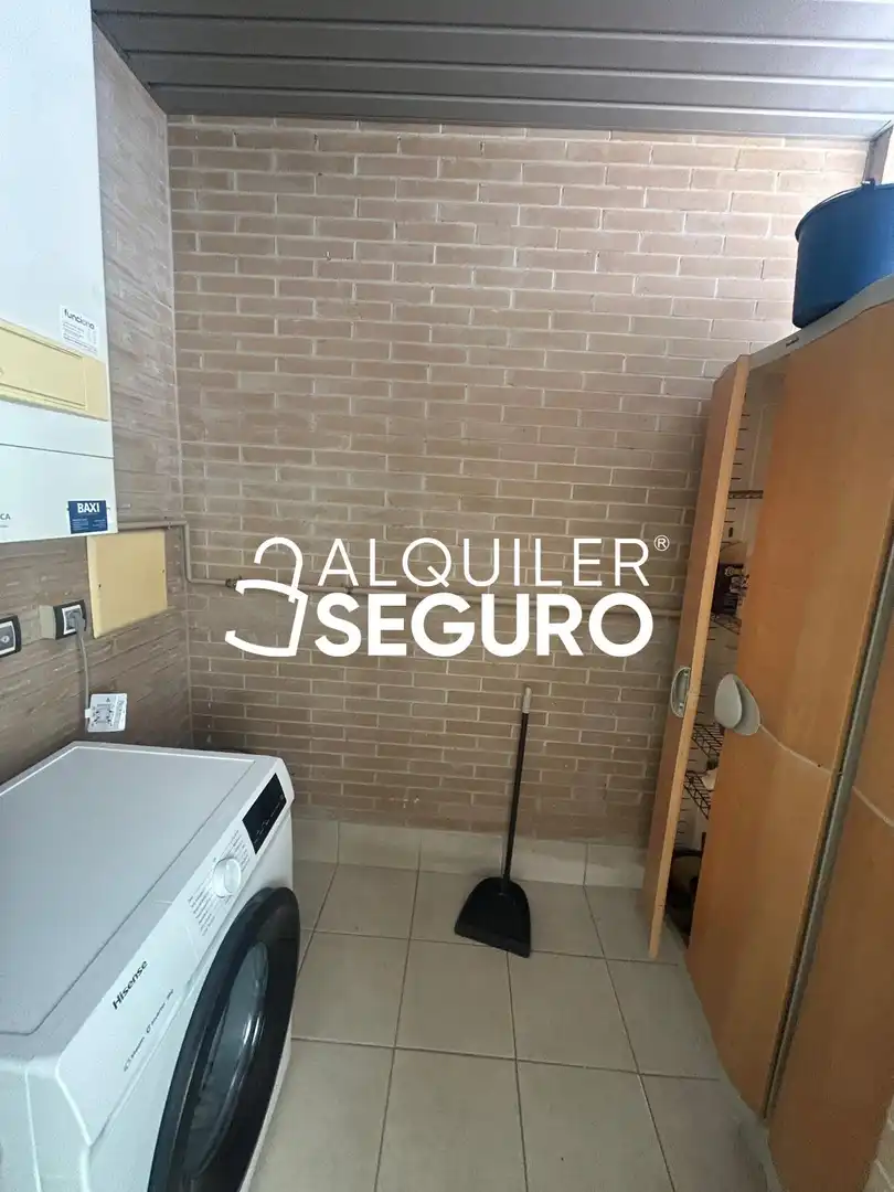 Flat with pool to rent in Catedratica Asun. Linares, imagen 9