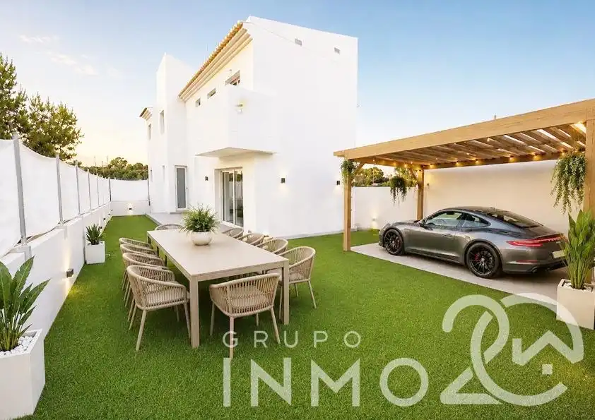 Chalet con terraza en venta en Montserrat, imagen 6