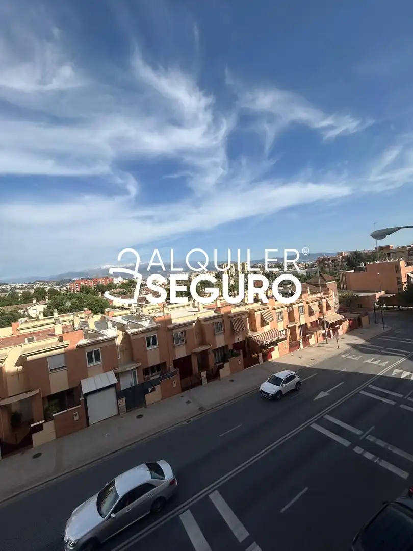 Exterior view of Flat for rent in Granada  with Air Conditioner and Furnished