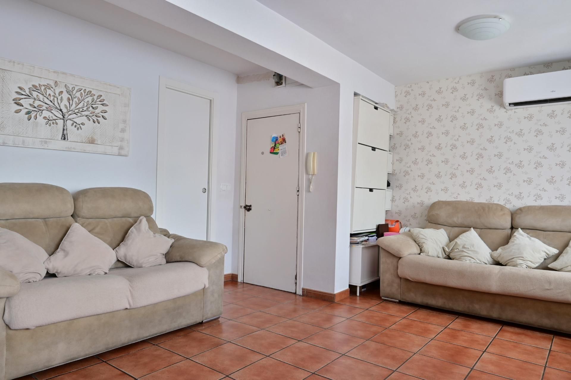 Sala d'estar de Pis en venda en  Sevilla Capital amb Aire condicionat