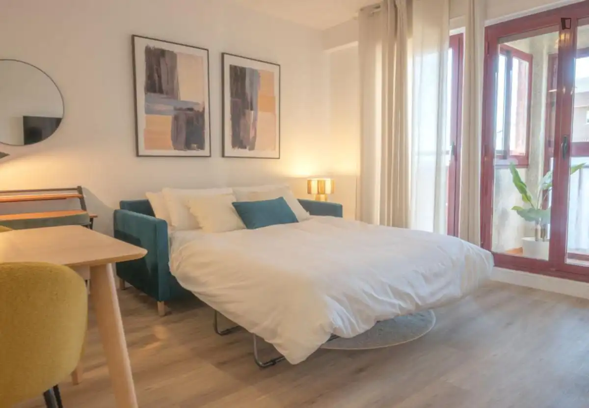 Bedroom of Apartments for rent in Madrid  with Air Conditioner, Furnished and Oven
