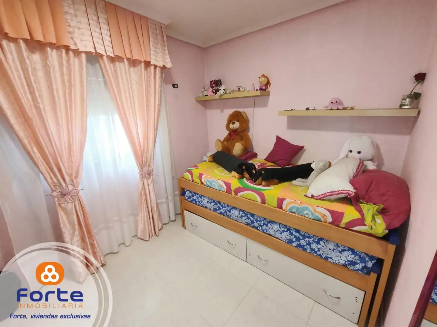 Habitación de Piso en venta en Córdoba con Aire acondicionado y Calefacción