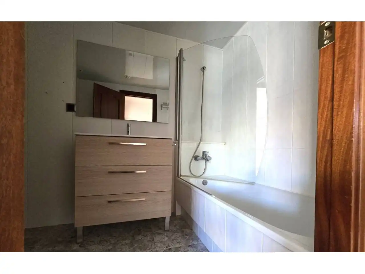 Badezimmer von Wohnung zum Verkauf in Rubí mit Klimaanlage, Parkett und Terrasse