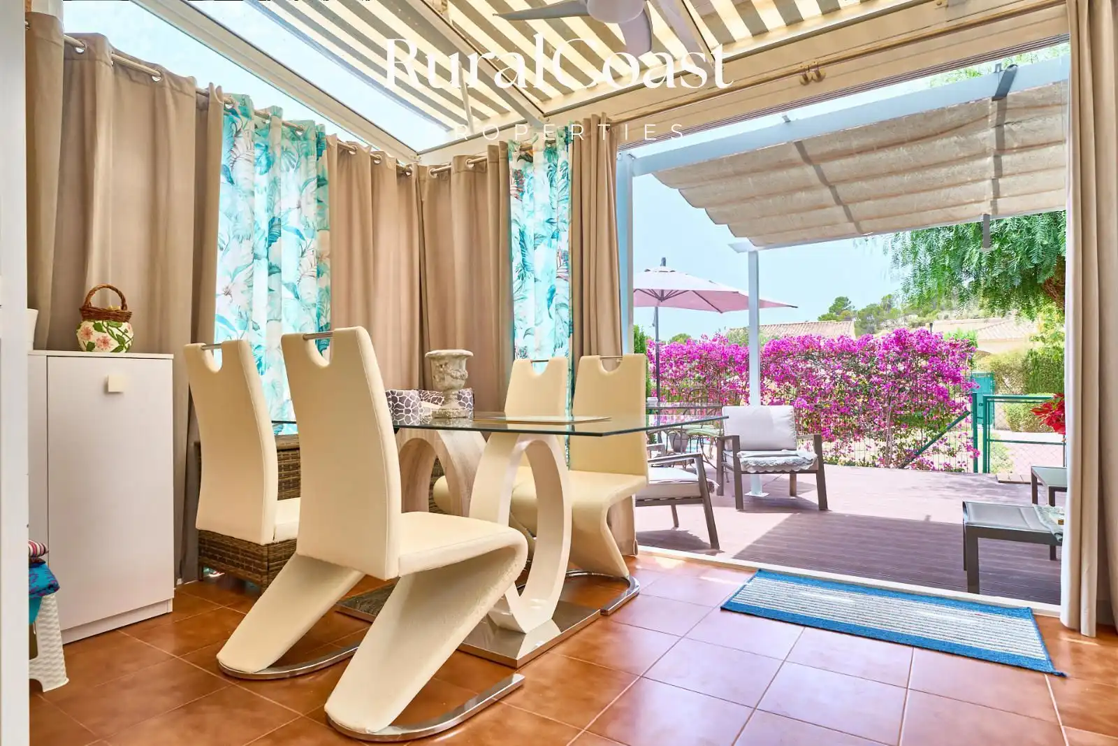 Terraza de Casa adosada en venta en Aigües con Aire acondicionado, Calefacción y Jardín privado