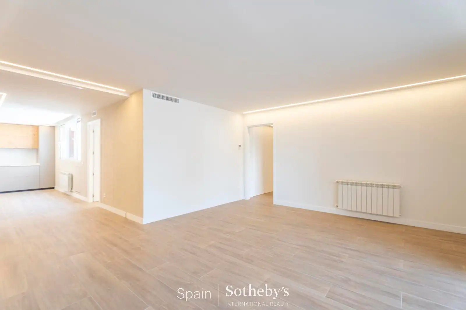 Apartamento con piscina en alquiler en Calle de la Infanta María Teresa, imagen 22